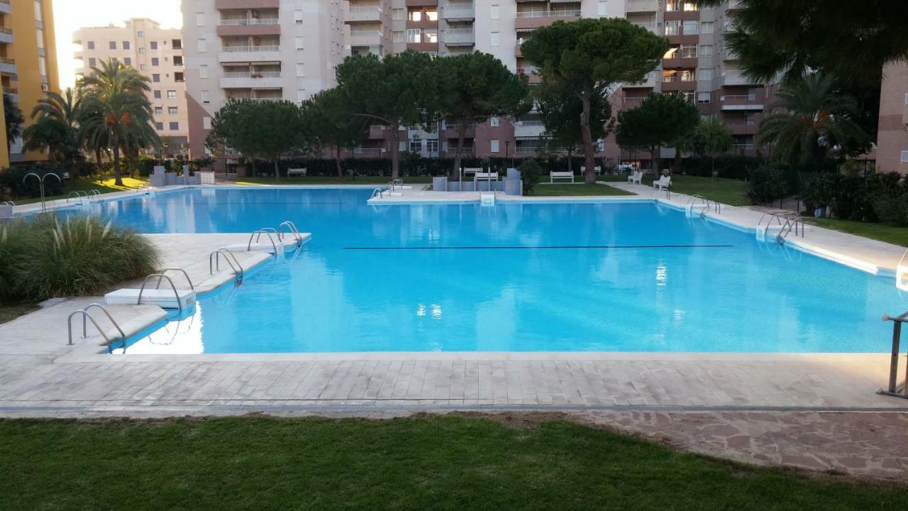 Apartamento Con Preciosas Vistas Al Mar,Wifi Y Piscina De Temporada 카넷드버렝구어 외부 사진