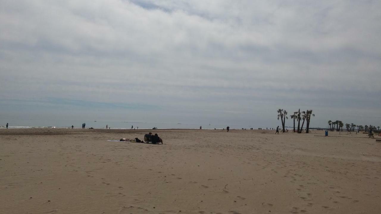 Apartamento Con Preciosas Vistas Al Mar,Wifi Y Piscina De Temporada 카넷드버렝구어 외부 사진
